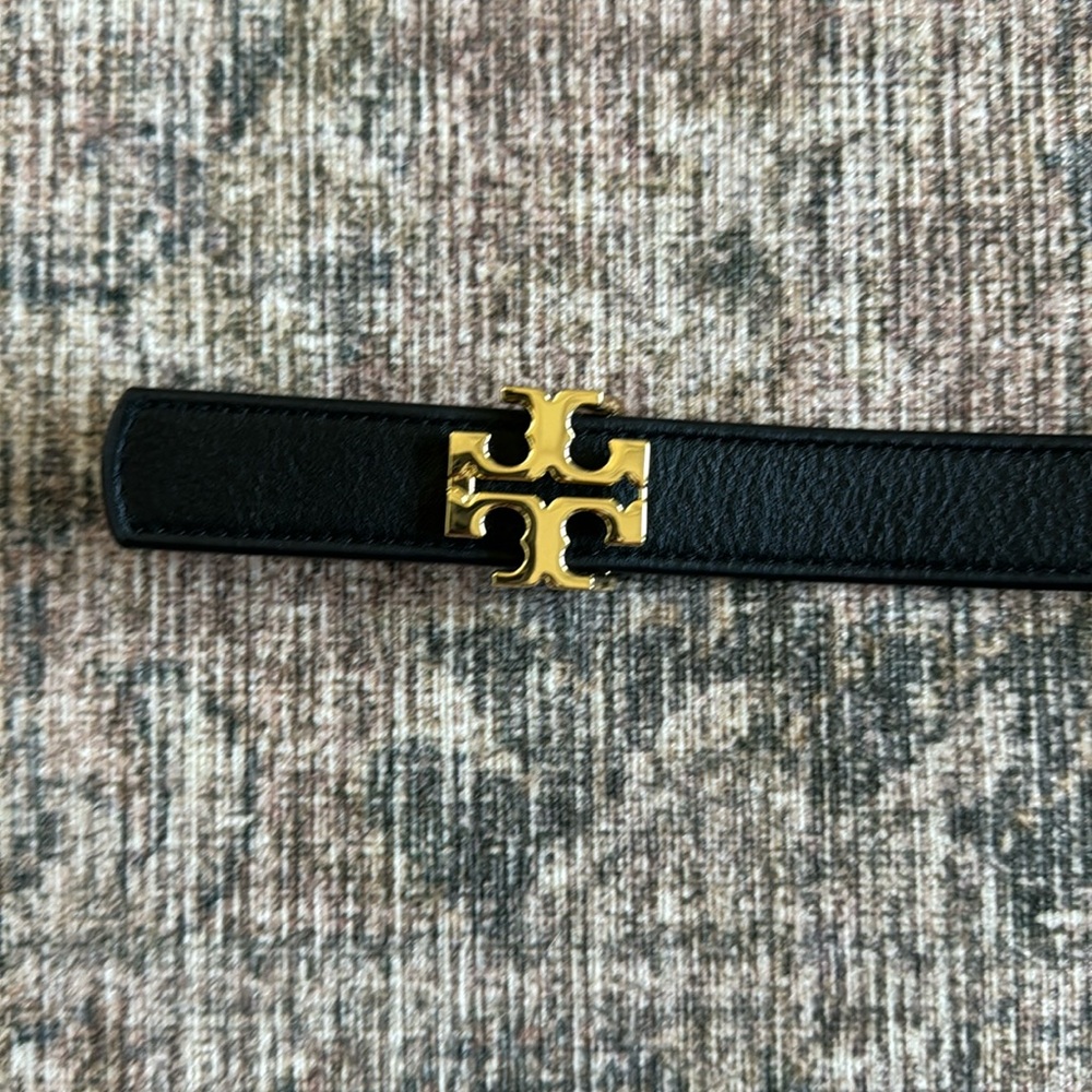 Reversible Tory Burch belt - like new